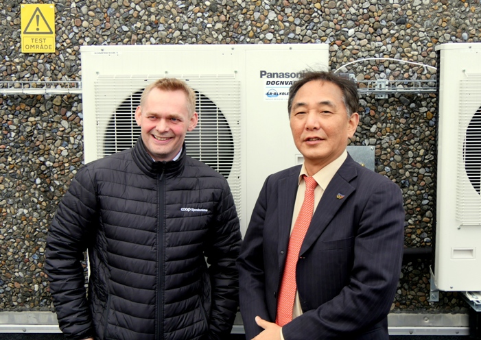 Hidekazu Tachibana, General Manager for Refrigeration System Department for Panasonic Corporation with Michael Gram M&ouml;ller, Technical Manager for the Energy department for COOP (one of the largest grocery chains in Nordics)